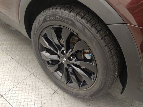 Used 2020 Kia Sorento S FWD image 31