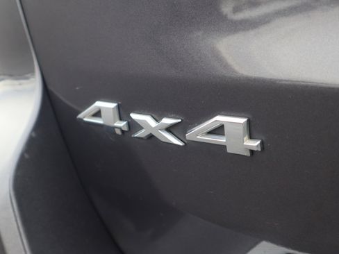 Used 2018 Jeep Grand Cherokee Limited image 28