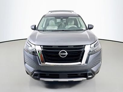 Used 2025 Nissan Pathfinder SL w/ Cargo Package