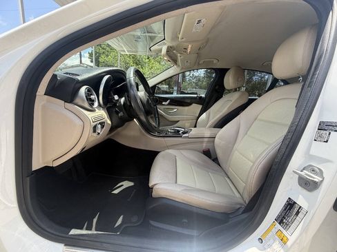 Used 2015 Mercedes-Benz C 300 Sedan image 11