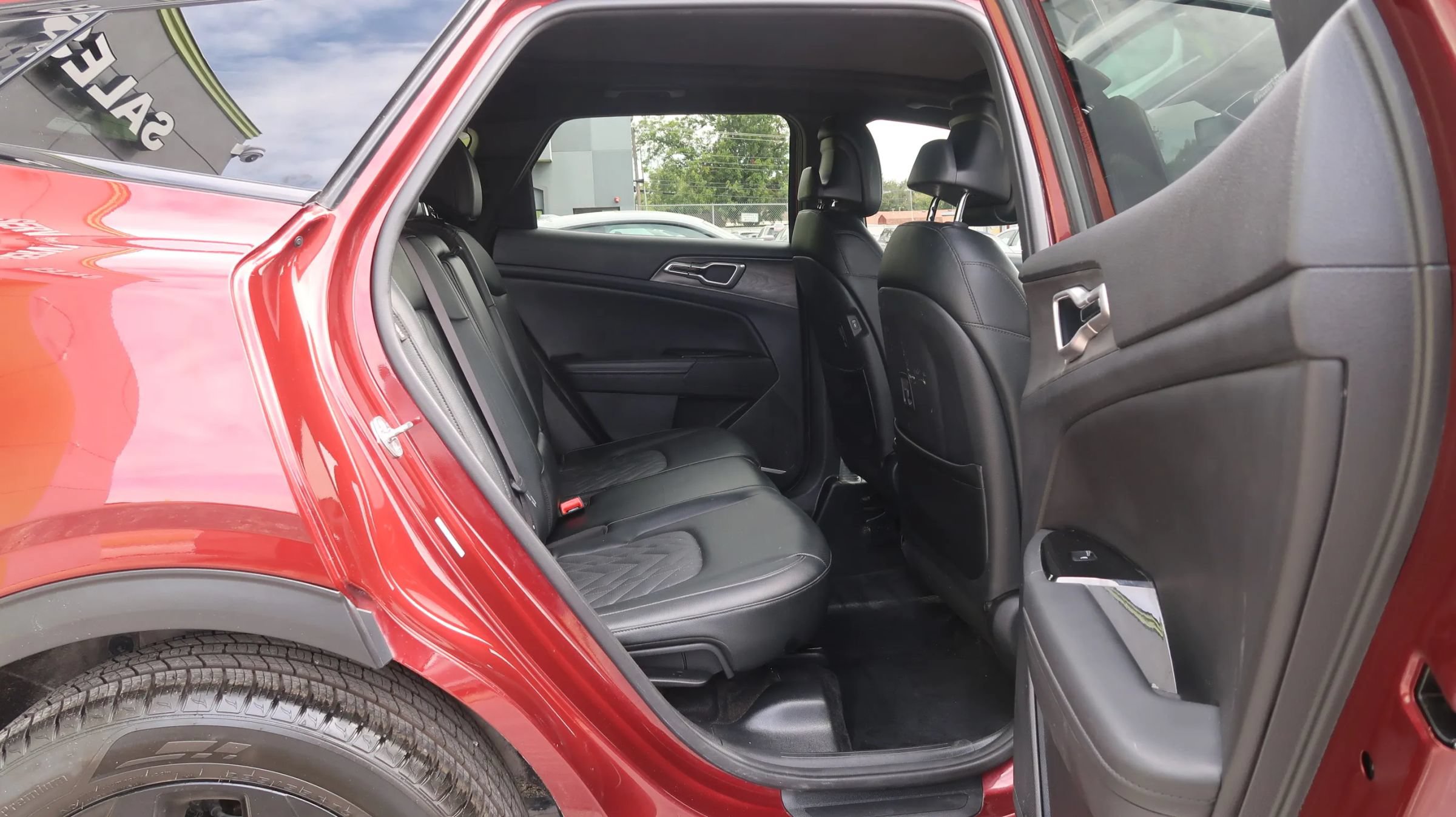 Used 2025 Kia Sportage X-Line w/ Premium Package AWD/4WD image 22