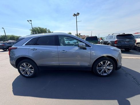 Used 2024 Cadillac XT5 Premium Luxury AWD/4WD image 2