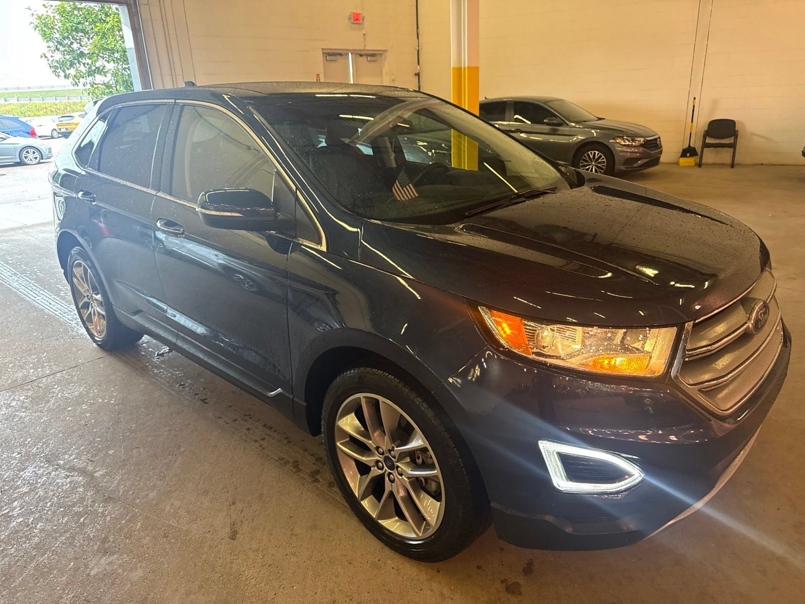 Used 2017 Ford Edge Titanium w/ Equipment Group 301A AWD/4WD image 3