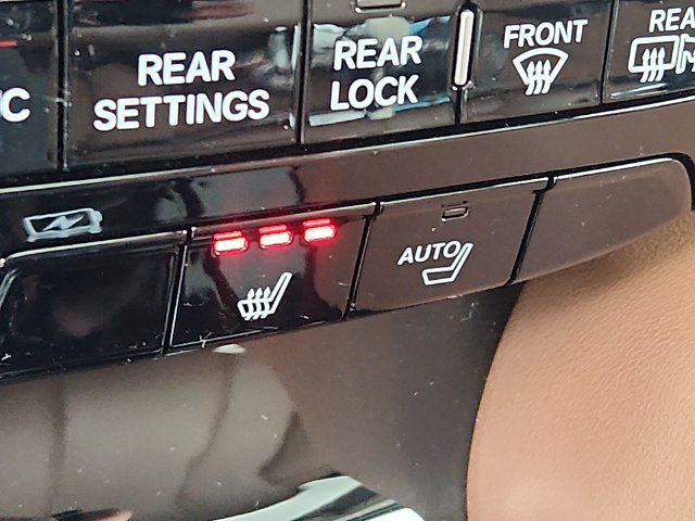Certified 2025 Acura MDX w/ Technology Package AWD/4WD image 25