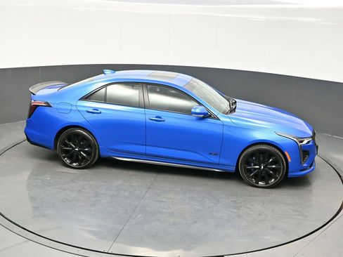 New 2025 Cadillac CT4 V w/ LPO, ONYX Package image 32