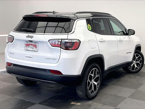 Used 2024 Jeep Compass Limited AWD/4WD image 13