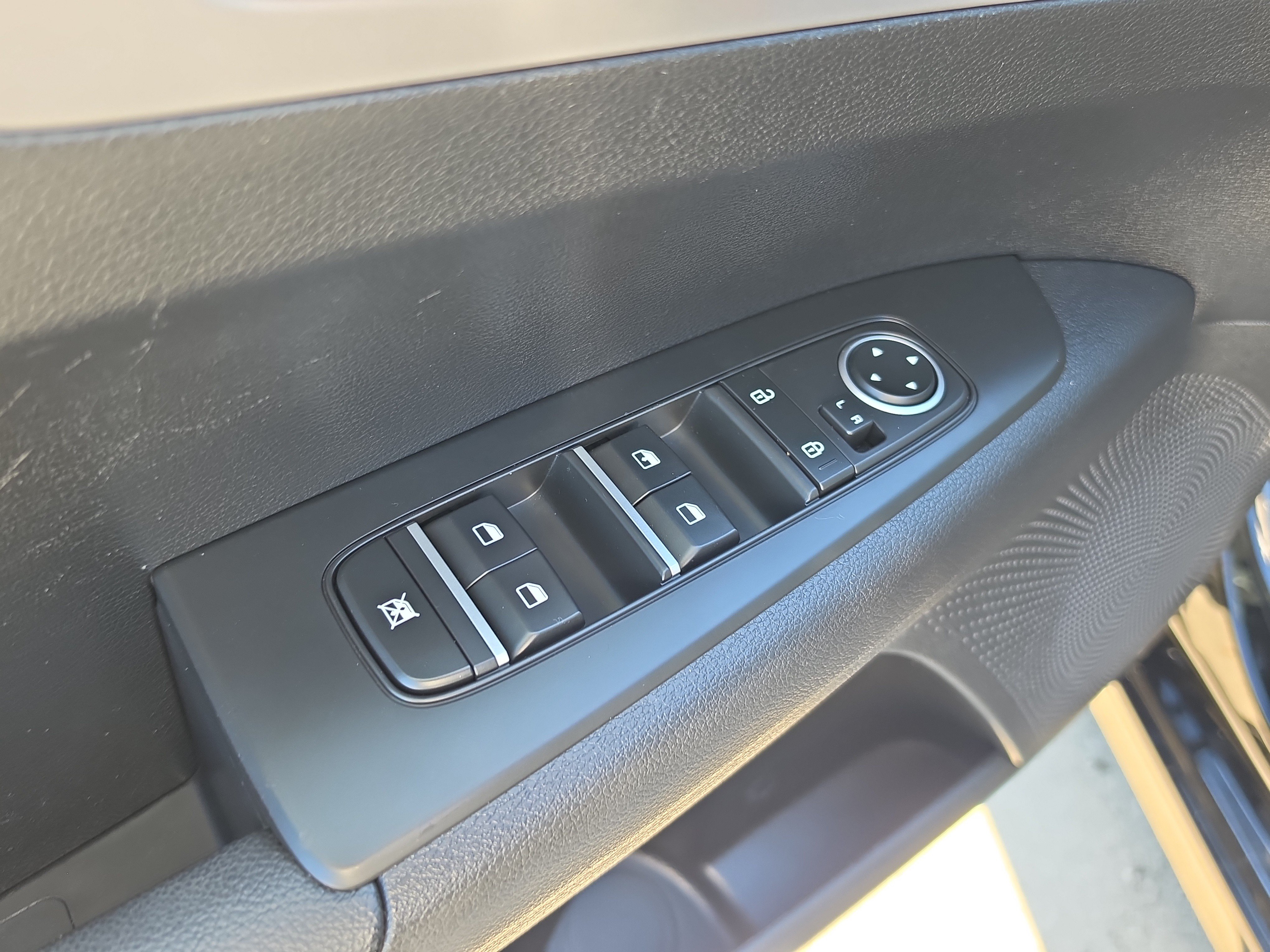Certified 2023 Kia Forte LXS FWD image 19
