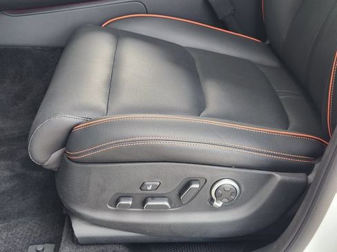 Used 2026 Genesis GV70 3.5T Sport Advanced AWD/4WD image 19