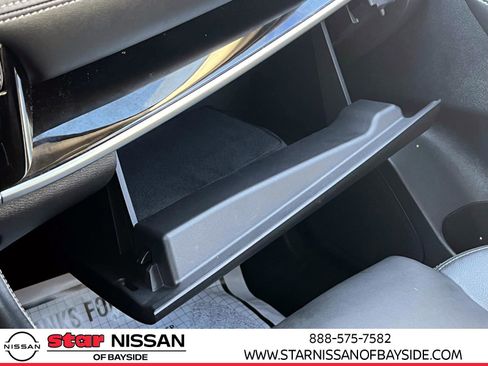 Used 2023 Nissan Rogue SL w/ SL Premium Package image 35