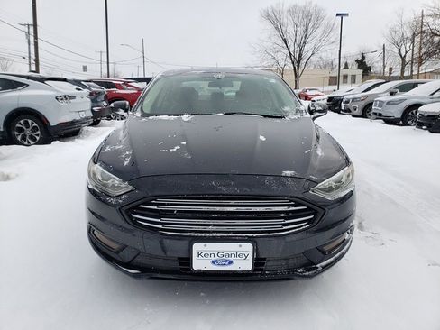 Certified 2018 Ford Fusion SE w/ Equipment Group 201A image 2