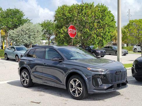 New 2027 Audi Q6 e-tron Premium Plus AWD/4WD image 1
