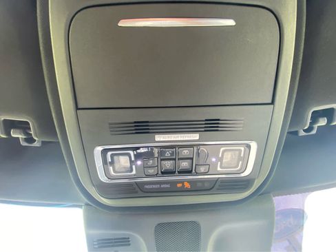 Used 2025 Lincoln Navigator L Reserve w/ Jet Appearance Package AWD/4WD image 33