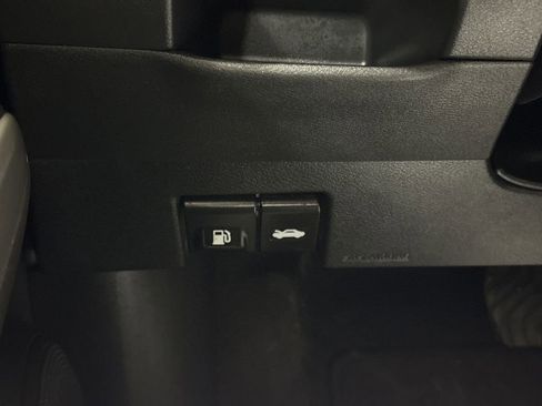 Used 2020 Nissan Kicks SV image 18