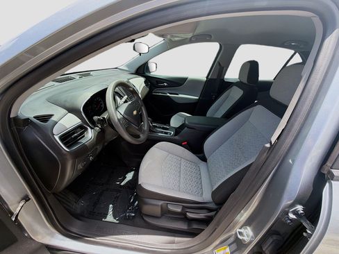 Used 2023 Chevrolet Equinox LS FWD image 18