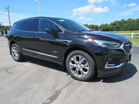 Used 2019 Buick Enclave Avenir w/ Avenir Technology Package AWD/4WD image 6