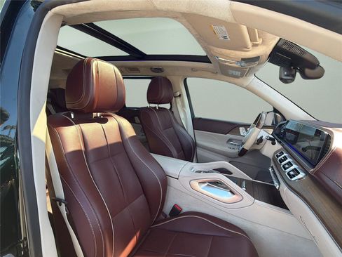 Used 2021 Mercedes-Benz Maybach GLS 600 4MATIC image 29