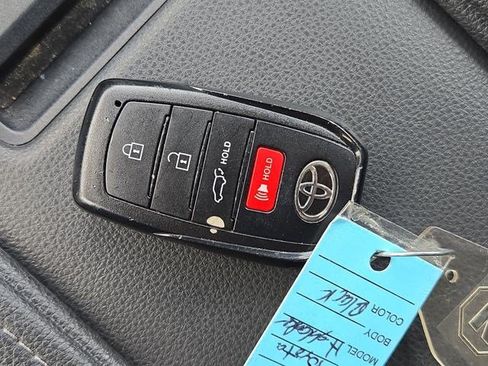 Used 2024 Toyota Grand Highlander AWD image 30