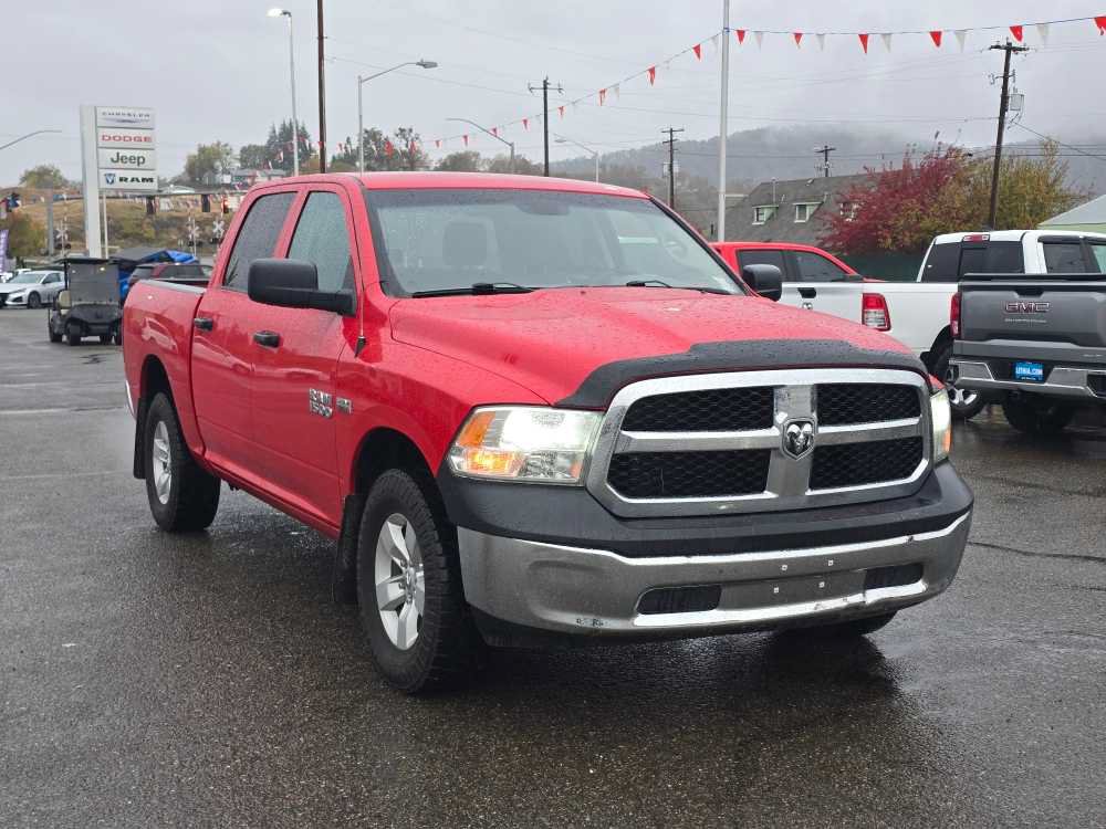 Used 2018 RAM 1500 ST w/ SXT Appearance Group AWD/4WD image 11