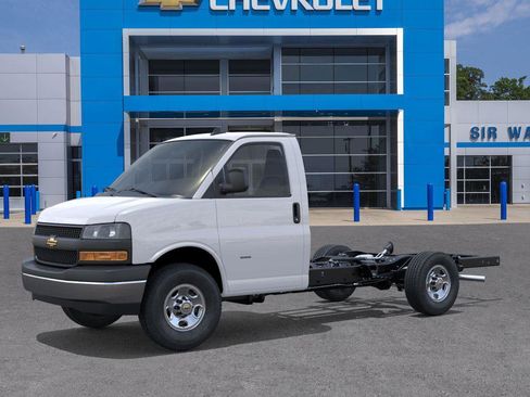 New 2025 Chevrolet Express 3500 w/ Power Convenience Package image 2