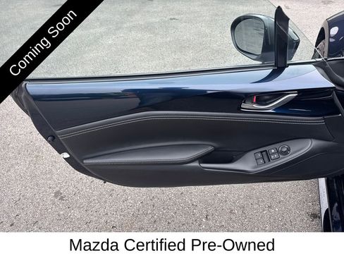 Used 2025 MAZDA MX-5 Miata Club w/ Appearance Package RWD image 18