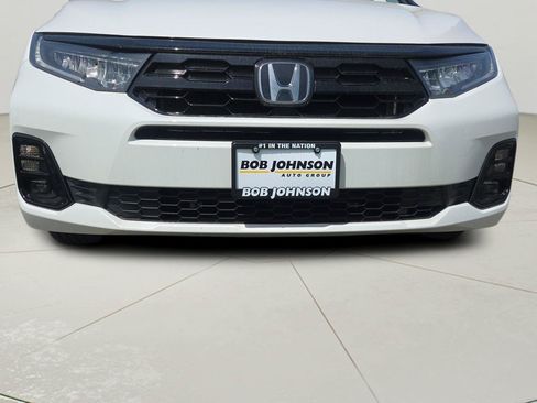 Used 2025 Honda Odyssey Elite image 22