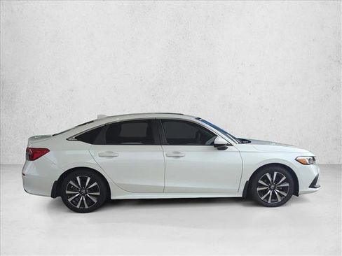 Used 2022 Honda Civic EX image 4