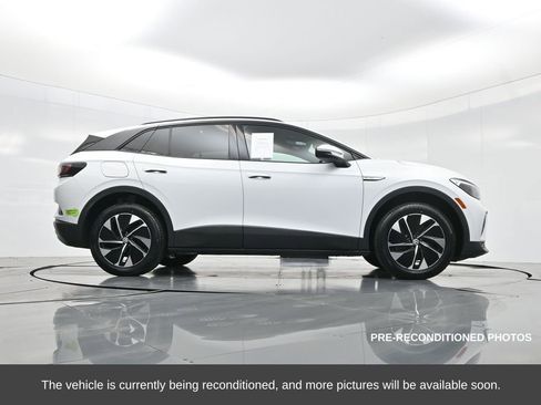 Used 2022 Volkswagen ID.4 Pro image 49