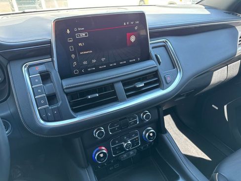 Used 2023 GMC Yukon AT4 AWD/4WD image 18