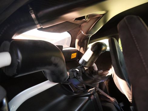 Used 2018 McLaren 570S Coupe image 32