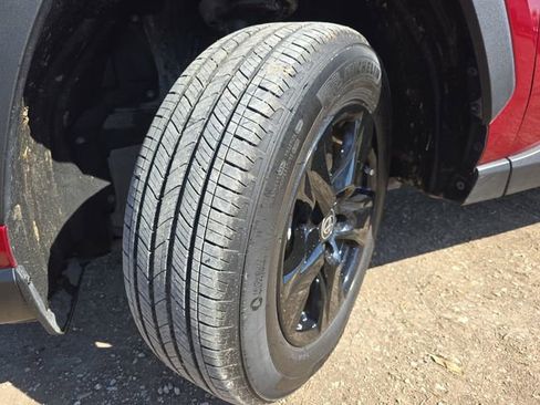 Used 2022 Toyota RAV4 XLE w/ Convenience Package image 33