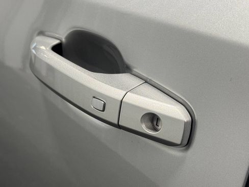 Used 2021 Chevrolet Silverado 1500 LT image 8