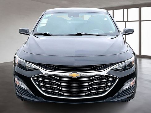 Used 2023 Chevrolet Malibu LT image 2