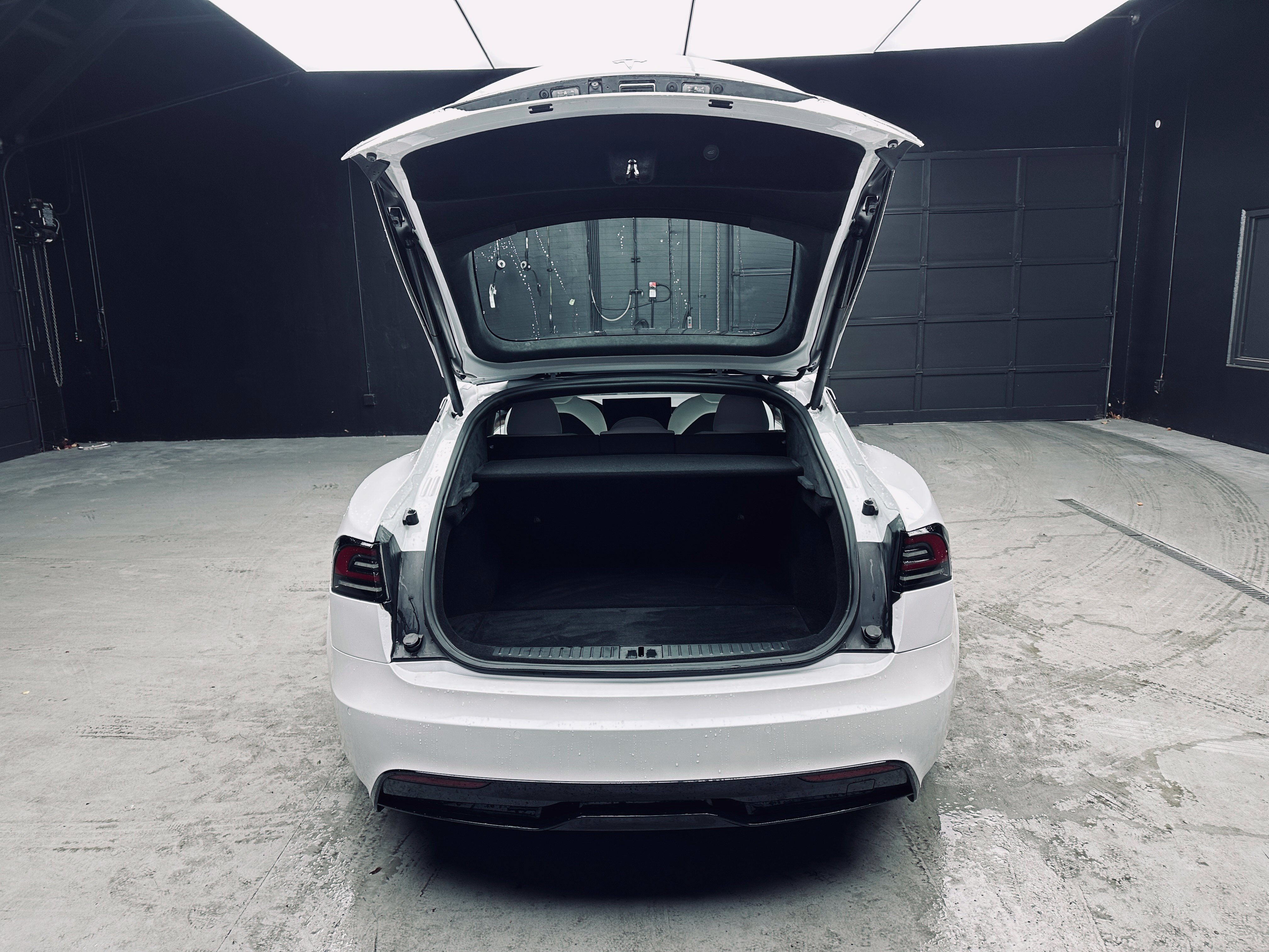Used 2022 Tesla Model S AWD/4WD image 34