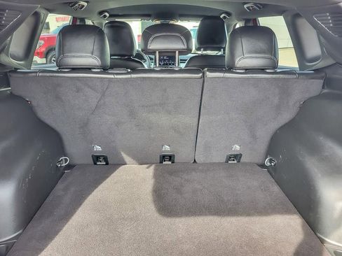 Used 2023 Jeep Compass Limited image 21