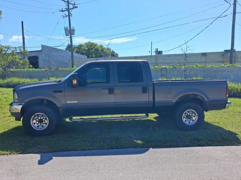 Used 2004 Ford F250 XL AWD/4WD image 1