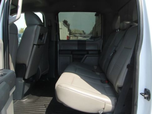 Used 2022 Ford F250 XL w/ Power Equipment Group image 11