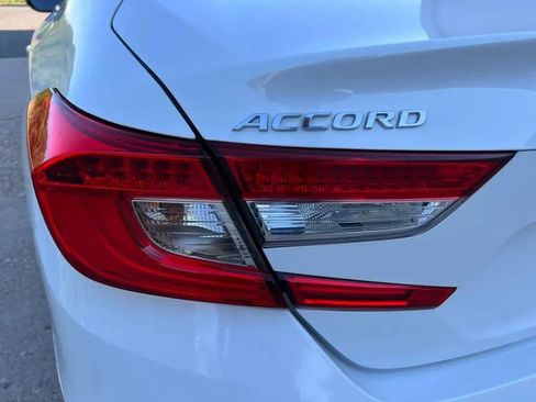 Used 2019 Honda Accord Touring image 37