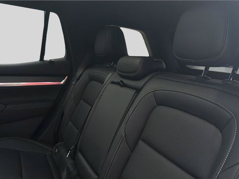 New 2026 GMC Terrain Elevation w/ Elevation Premium Package AWD/4WD image 19