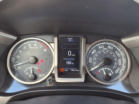 Used 2019 Toyota Tacoma Limited image 35