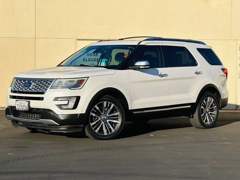 Used 2016 Ford Explorer Platinum AWD/4WD image 3