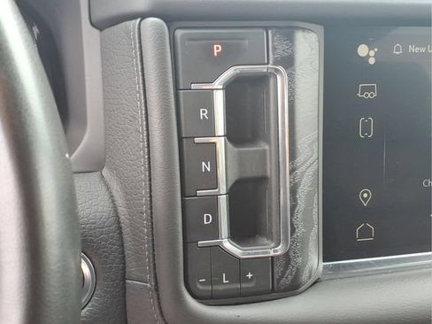 Used 2023 GMC Yukon Denali AWD/4WD image 9