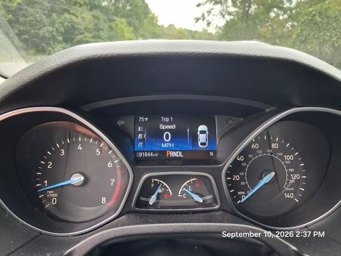 Used 2016 Ford Focus SE FWD image 15