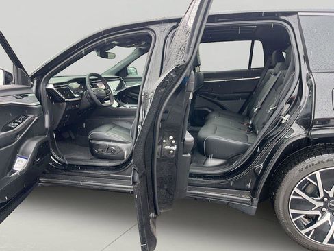 Used 2025 Jeep Wagoneer S Limited image 30