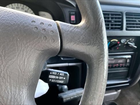 Used 2003 Toyota Tacoma 2WD Xtracab image 13