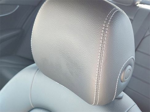 Used 2019 Mercedes-Benz C 300 4MATIC Sedan image 17