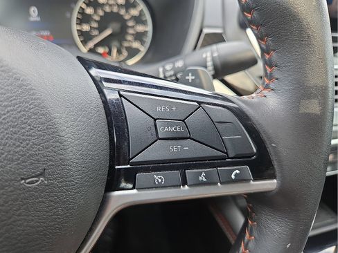 Used 2025 Nissan Altima 2.5 SR w/ SR Premium Package FWD image 18