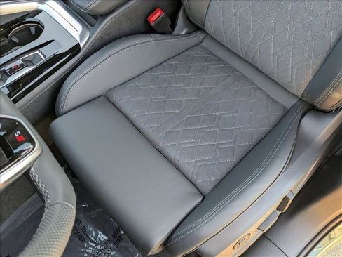 New 2026 Audi SQ5 Premium AWD/4WD image 4