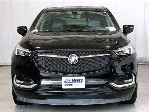 Used 2021 Buick Enclave Essence w/ Sport Touring Edition FWD image 3