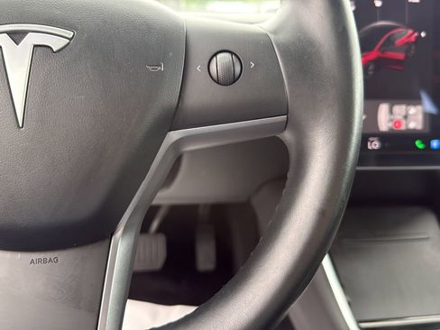 Used 2019 Tesla Model 3 Standard Range Plus RWD image 13