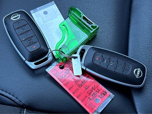 Used 2023 Nissan Pathfinder SL w/ SL Premium Package image 35